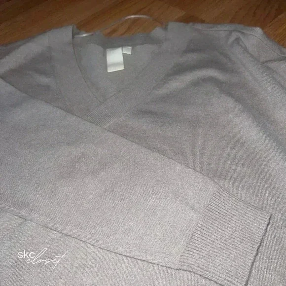 ADY P Women's Taupe Long-Sleeve, V-Neck, Fanny Sweater, L - Picture 13 of 14